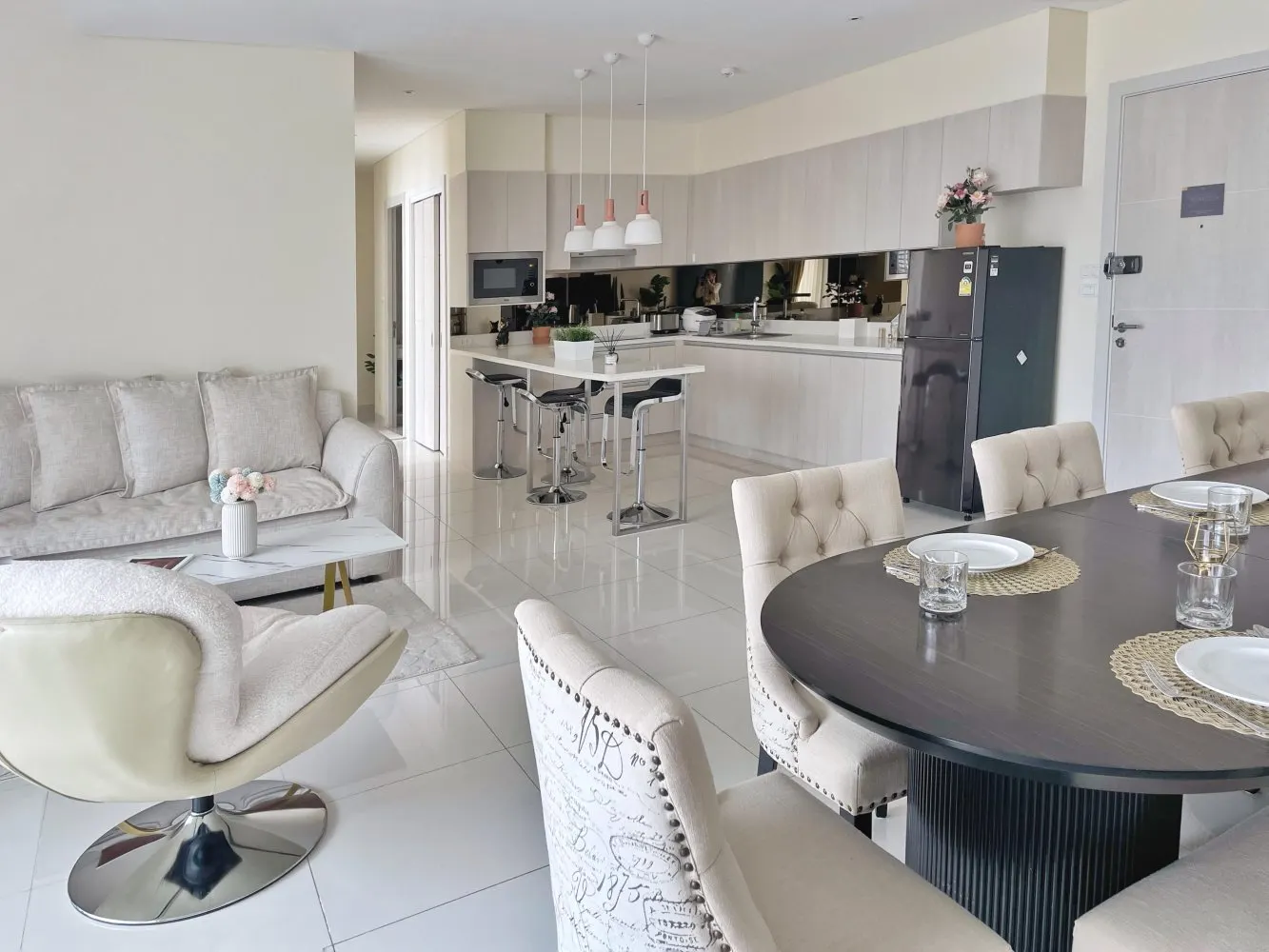Property image - full photo 10