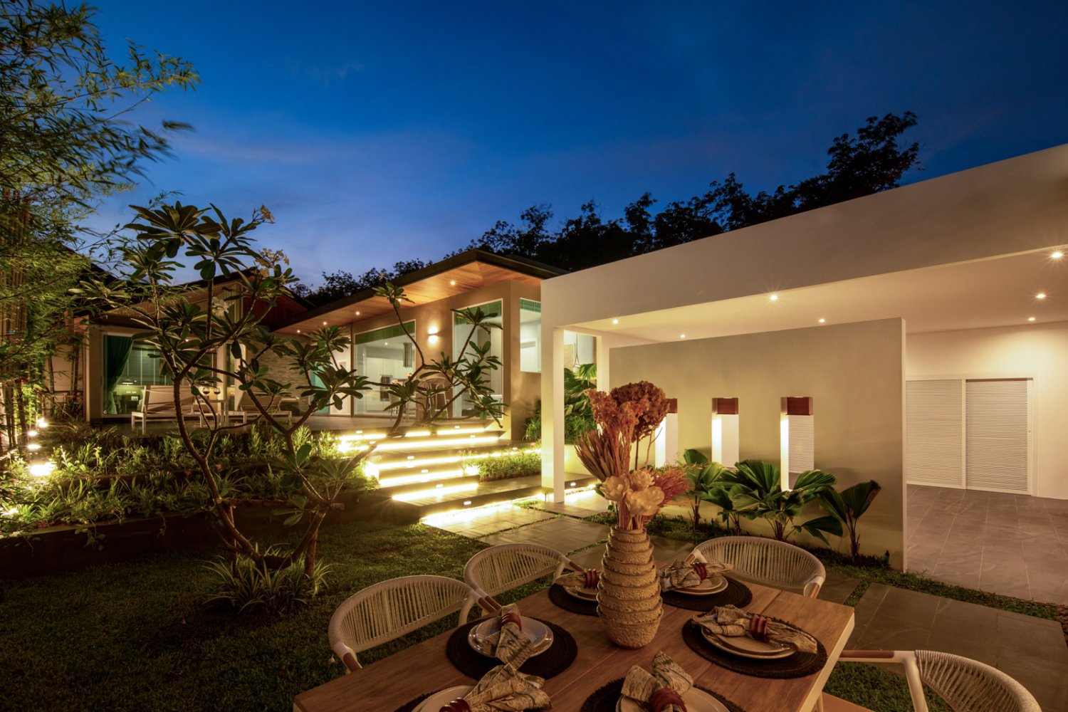 Property image - full photo 16