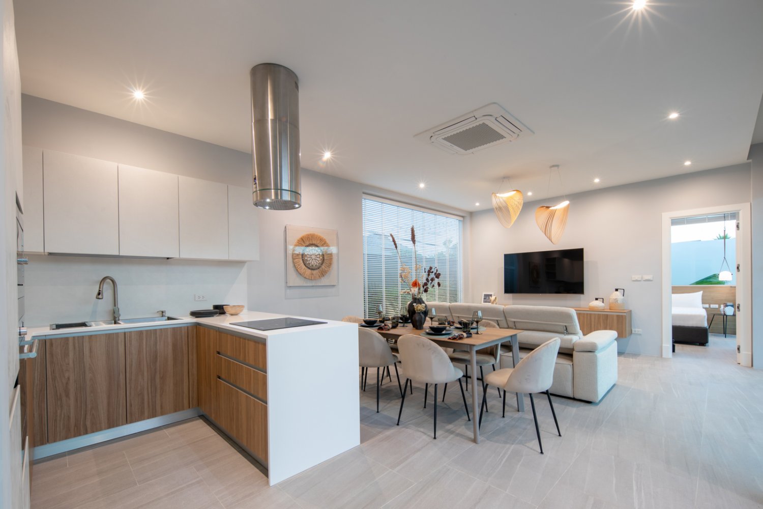 Property image - full photo 4