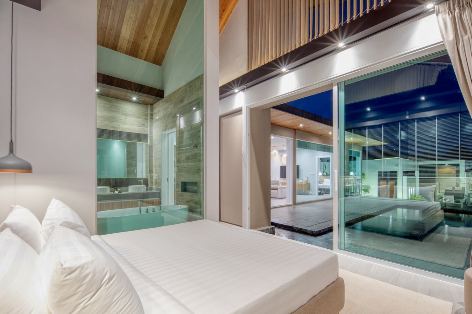 Property image - full photo 11