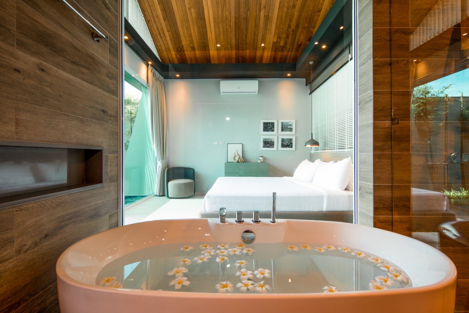 Property image - full photo 16