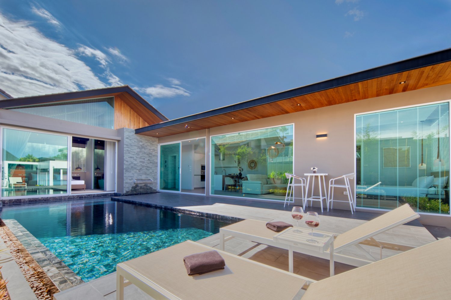 Property image - full photo 7