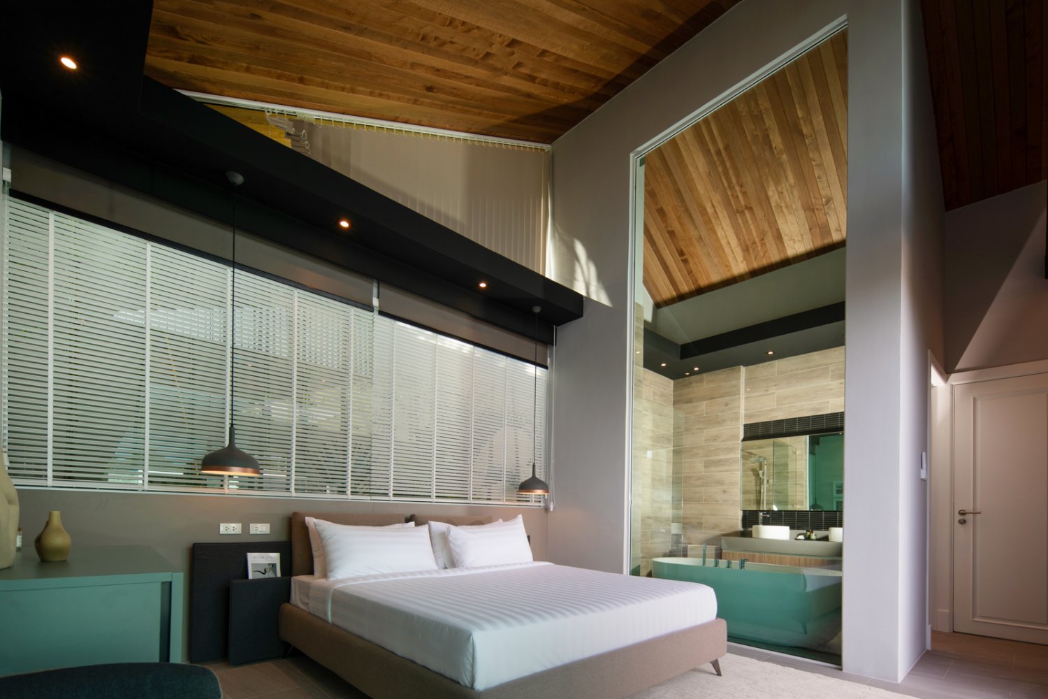 Property image - full photo 9