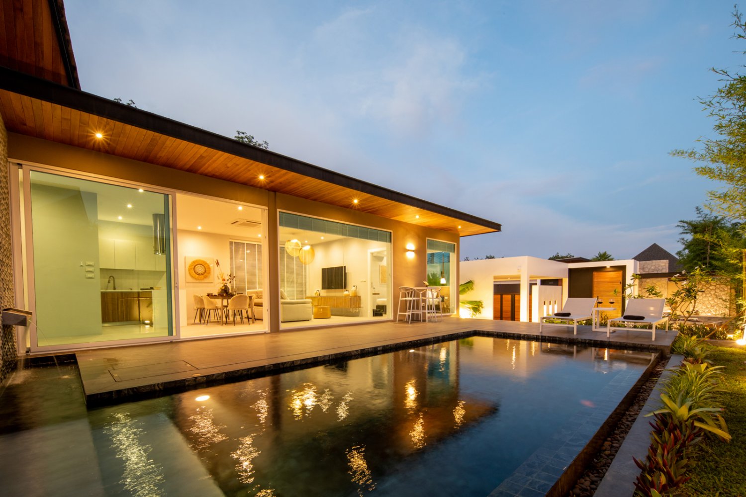 Property image - full photo 23