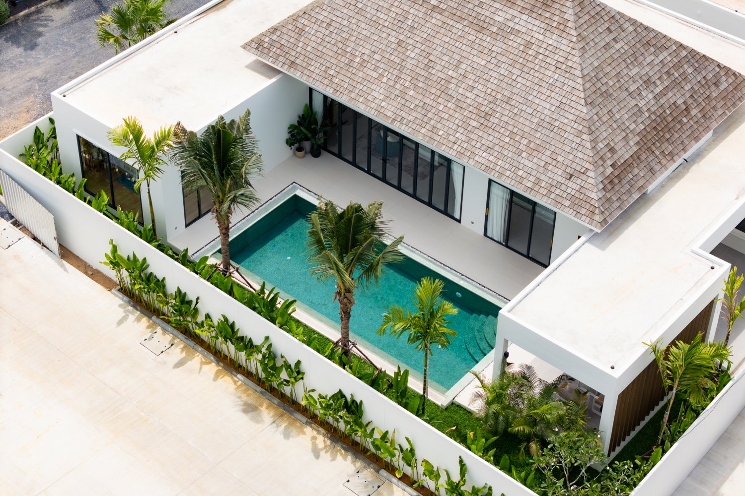 Property image - full photo 4