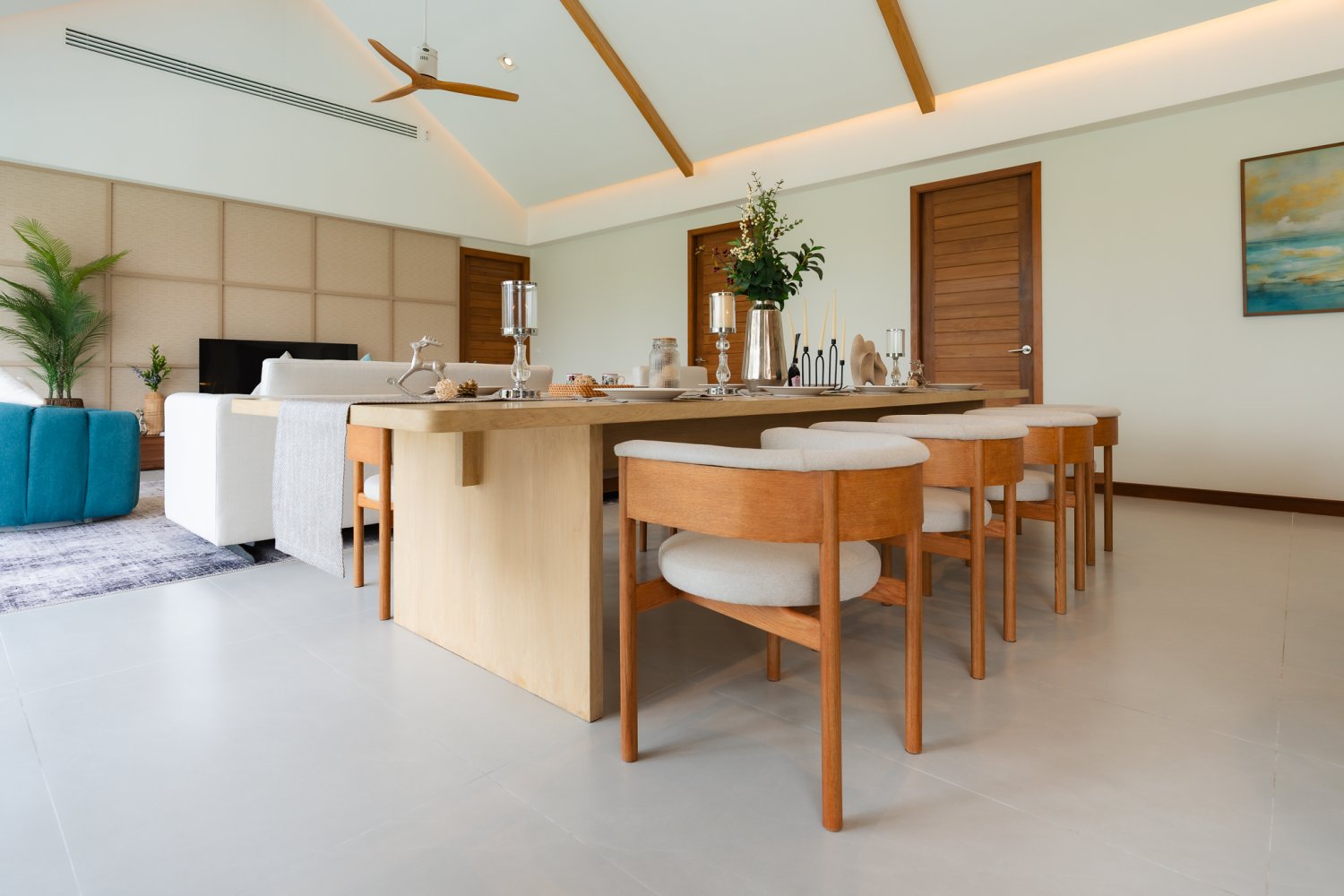 Property image - full photo 3