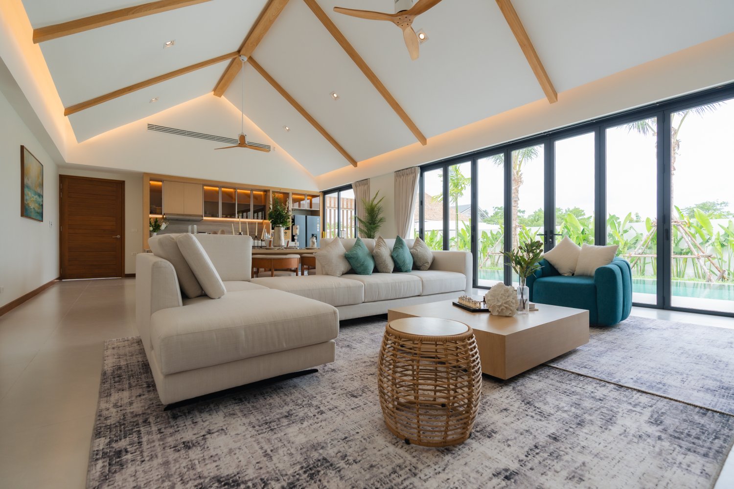 Property image - full photo 12