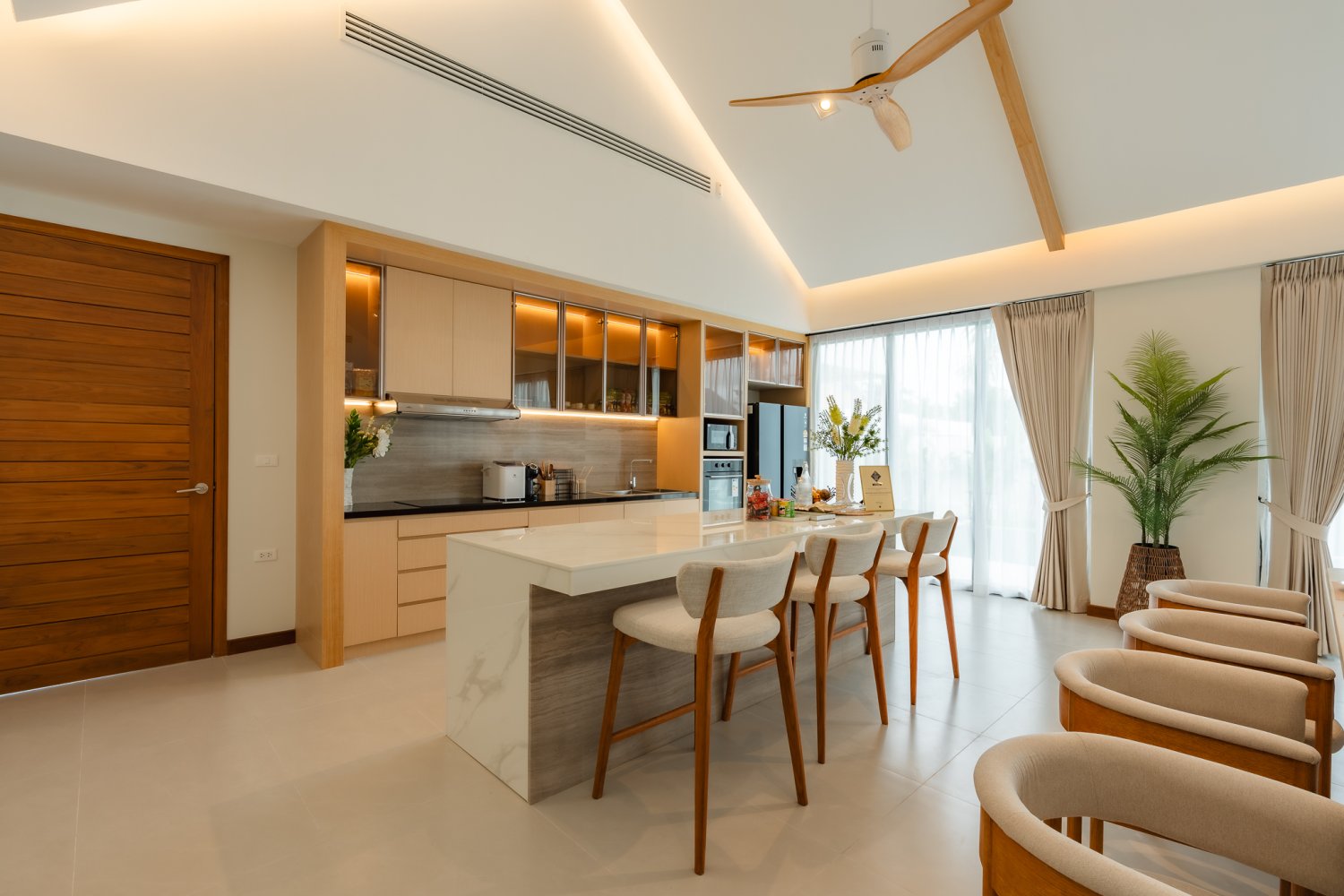 Property image - full photo 8