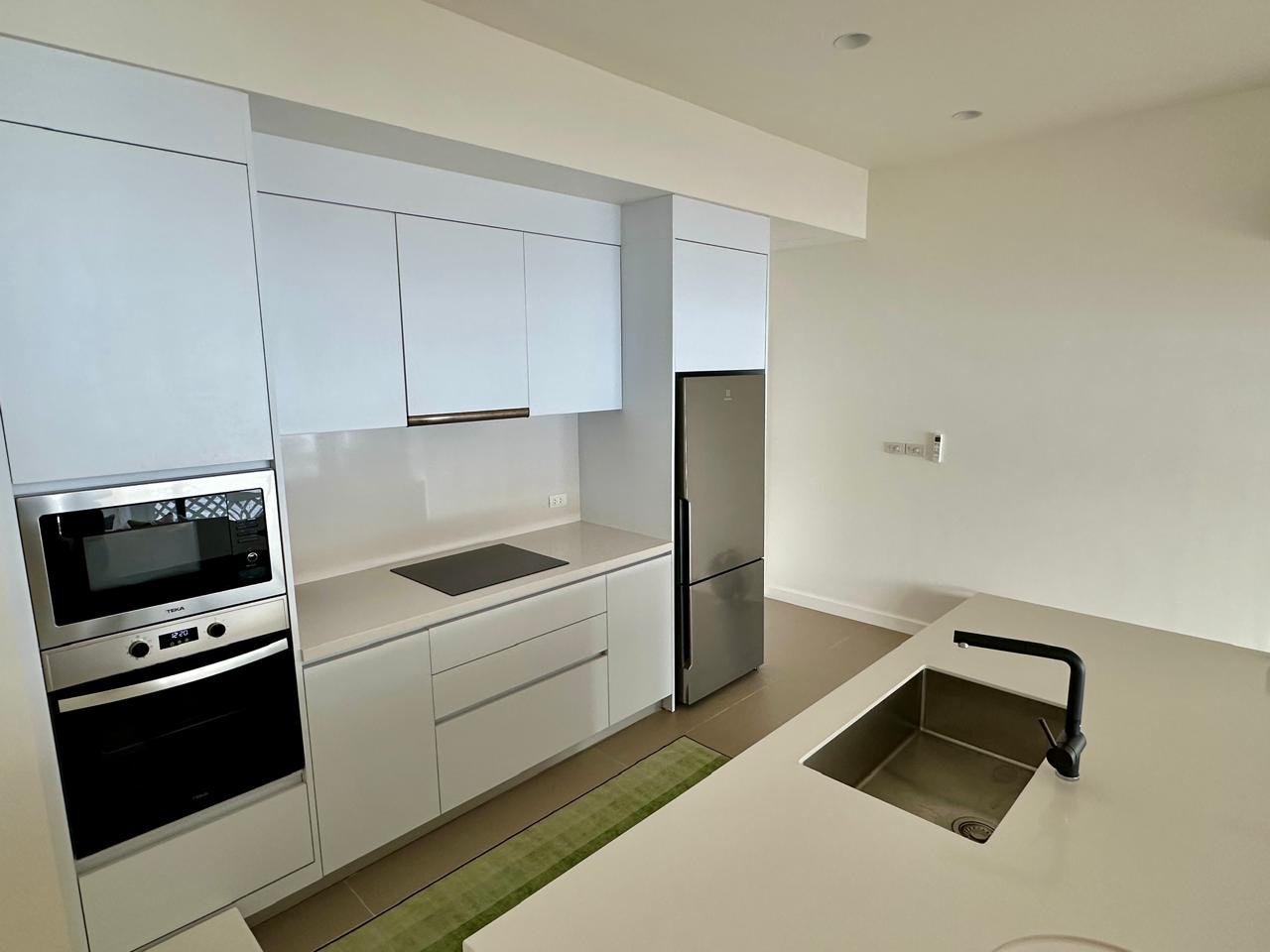 Property image - full photo 3