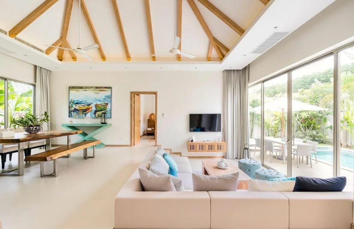 Property image - full photo 3