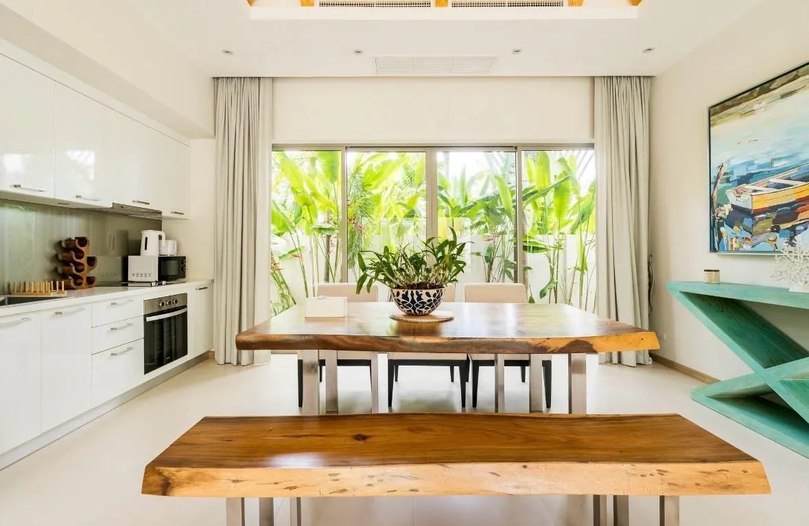Property image - full photo 4