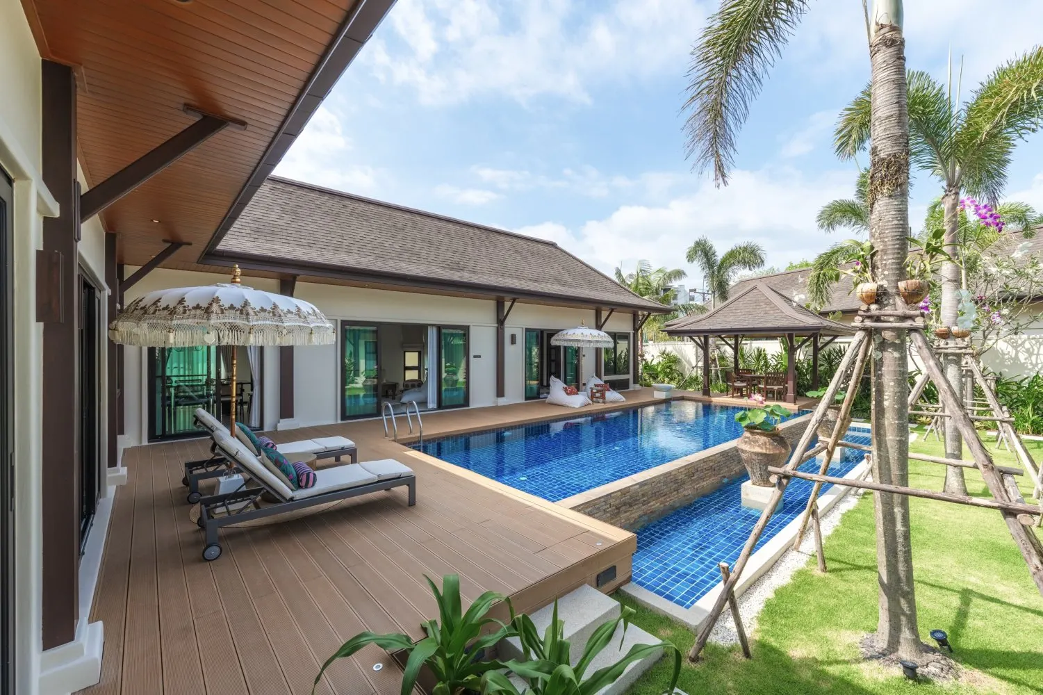 Property image - full photo 8
