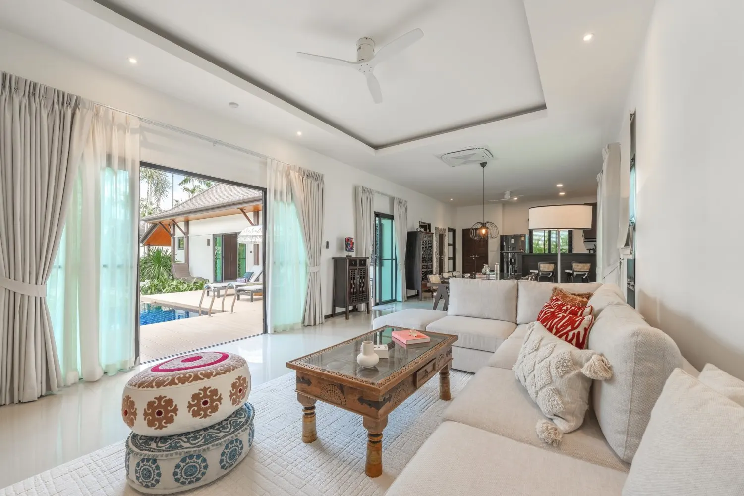 Property image - full photo 3