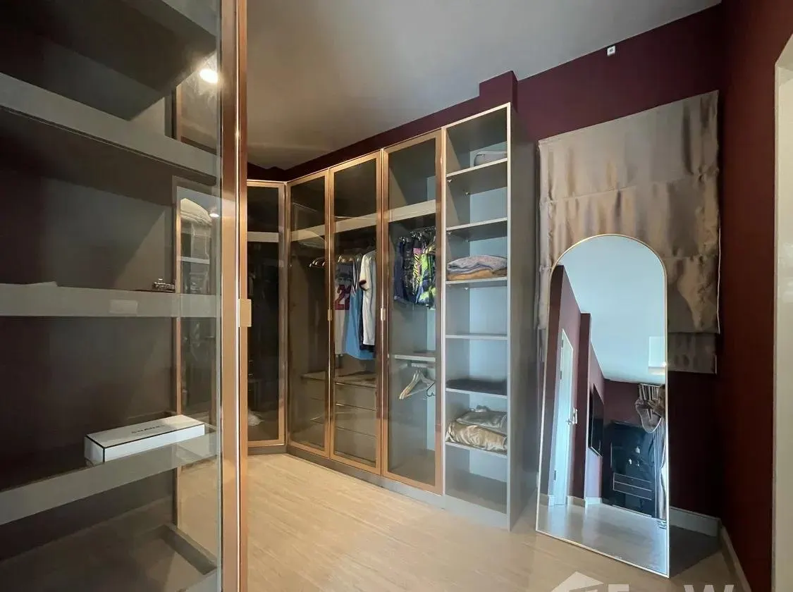 Property image - full photo 19