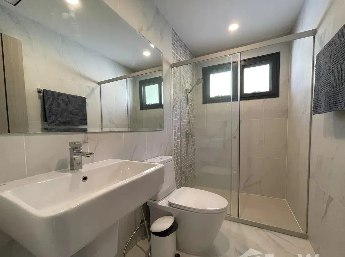 Property image - full photo 14