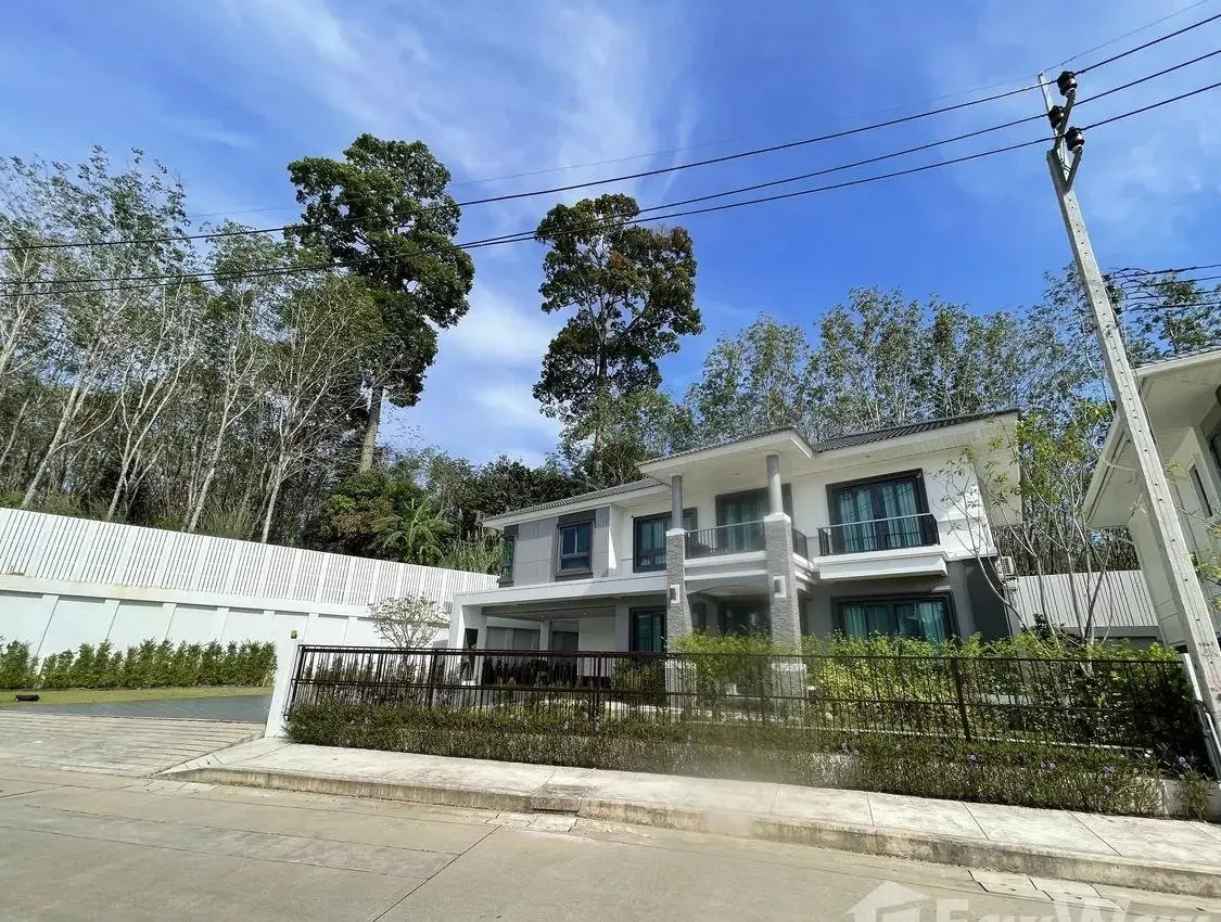 Property image - full photo 27