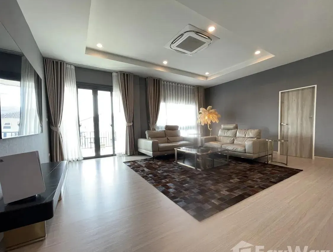 Property image - full photo 26