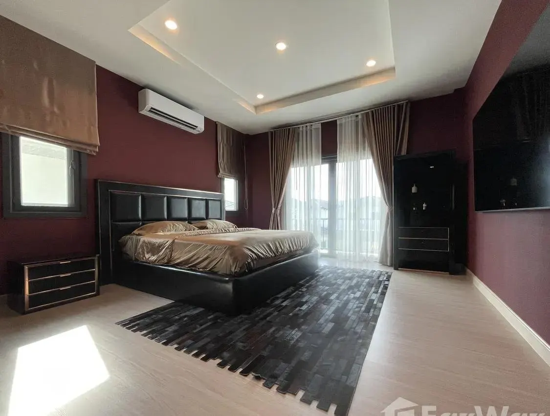 Property image - full photo 24