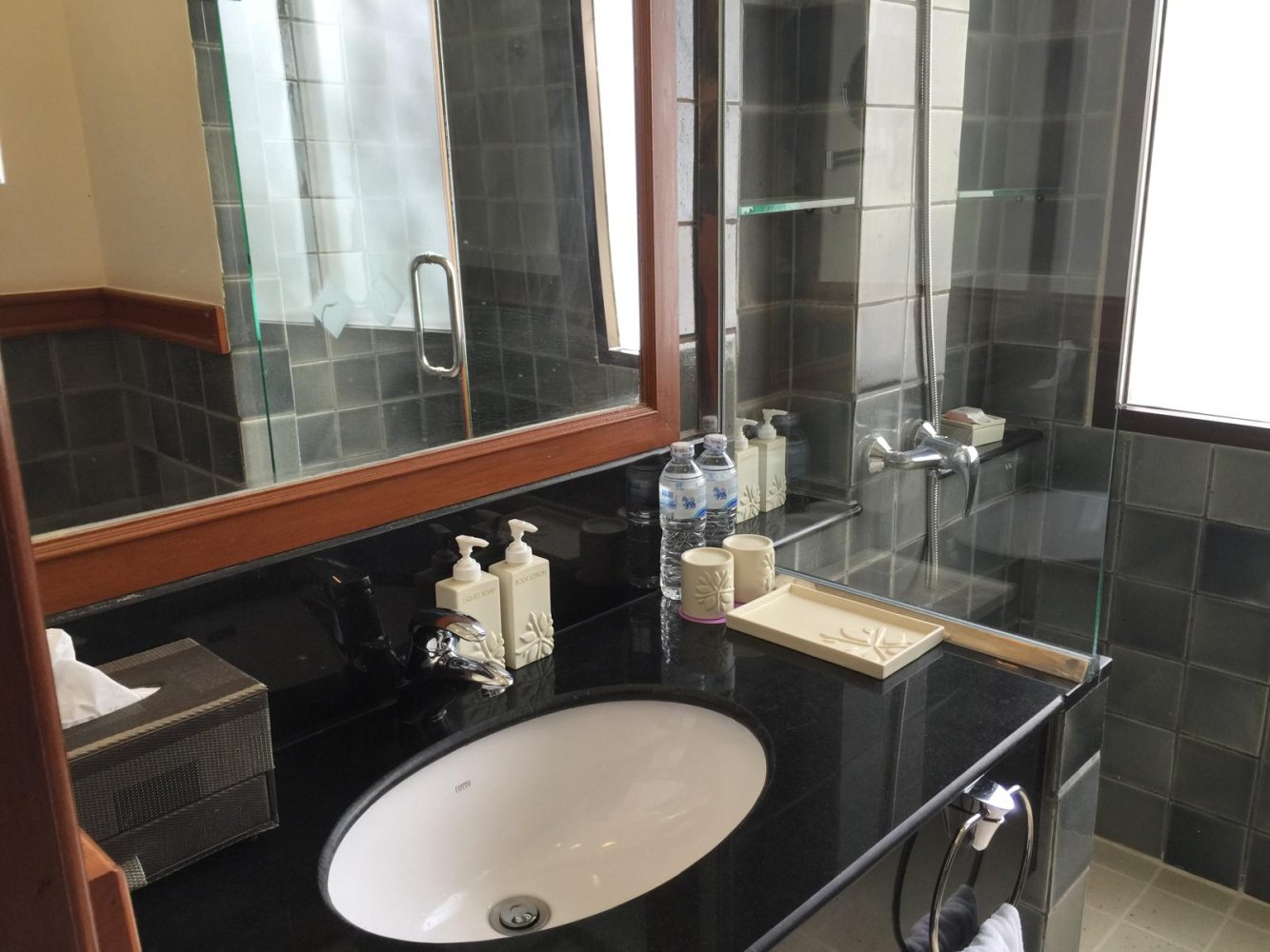 Property image - full photo 17