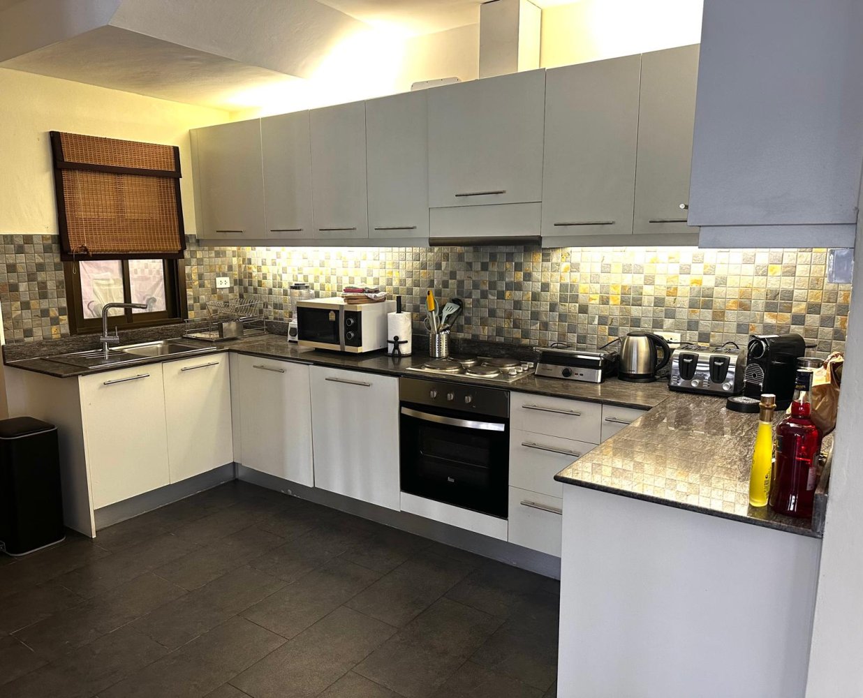 Property image - full photo 12