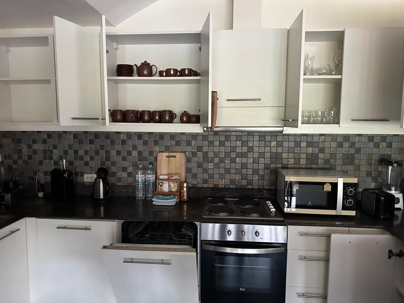 Property image - full photo 13