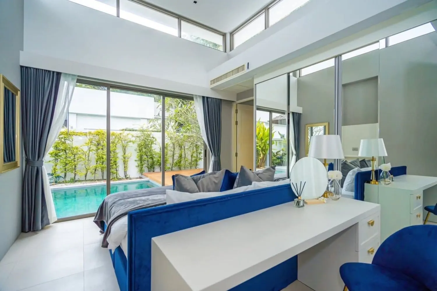 Property image - full photo 4
