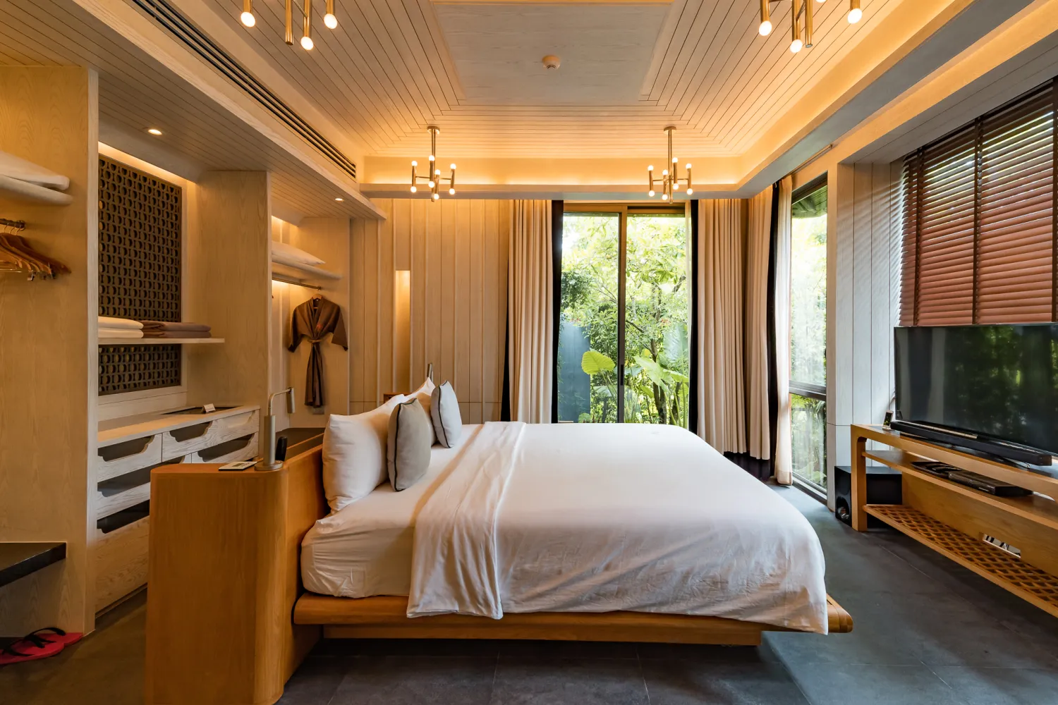 Property image - full photo 8