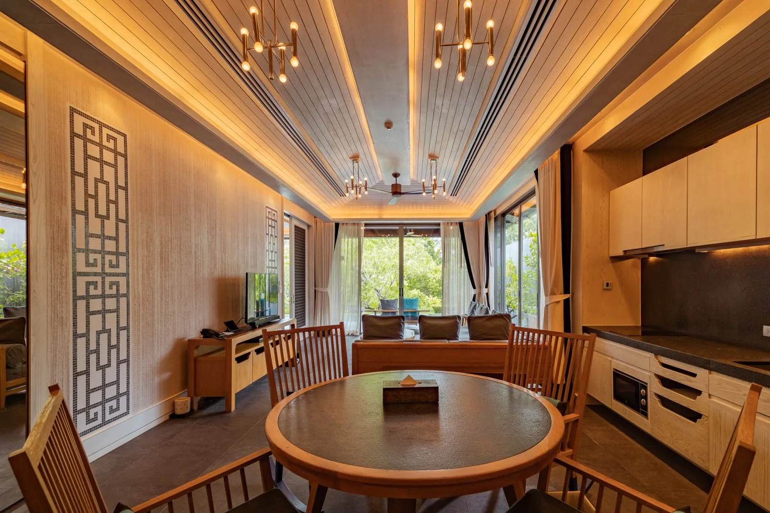 Property image - full photo 13