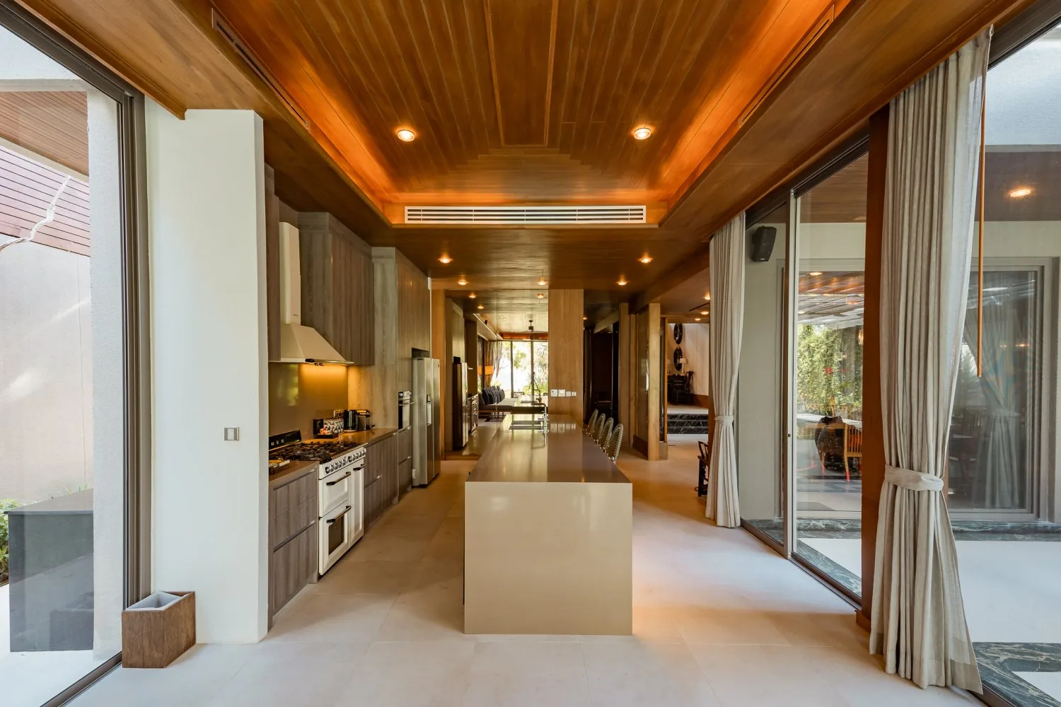 Property image - full photo 10