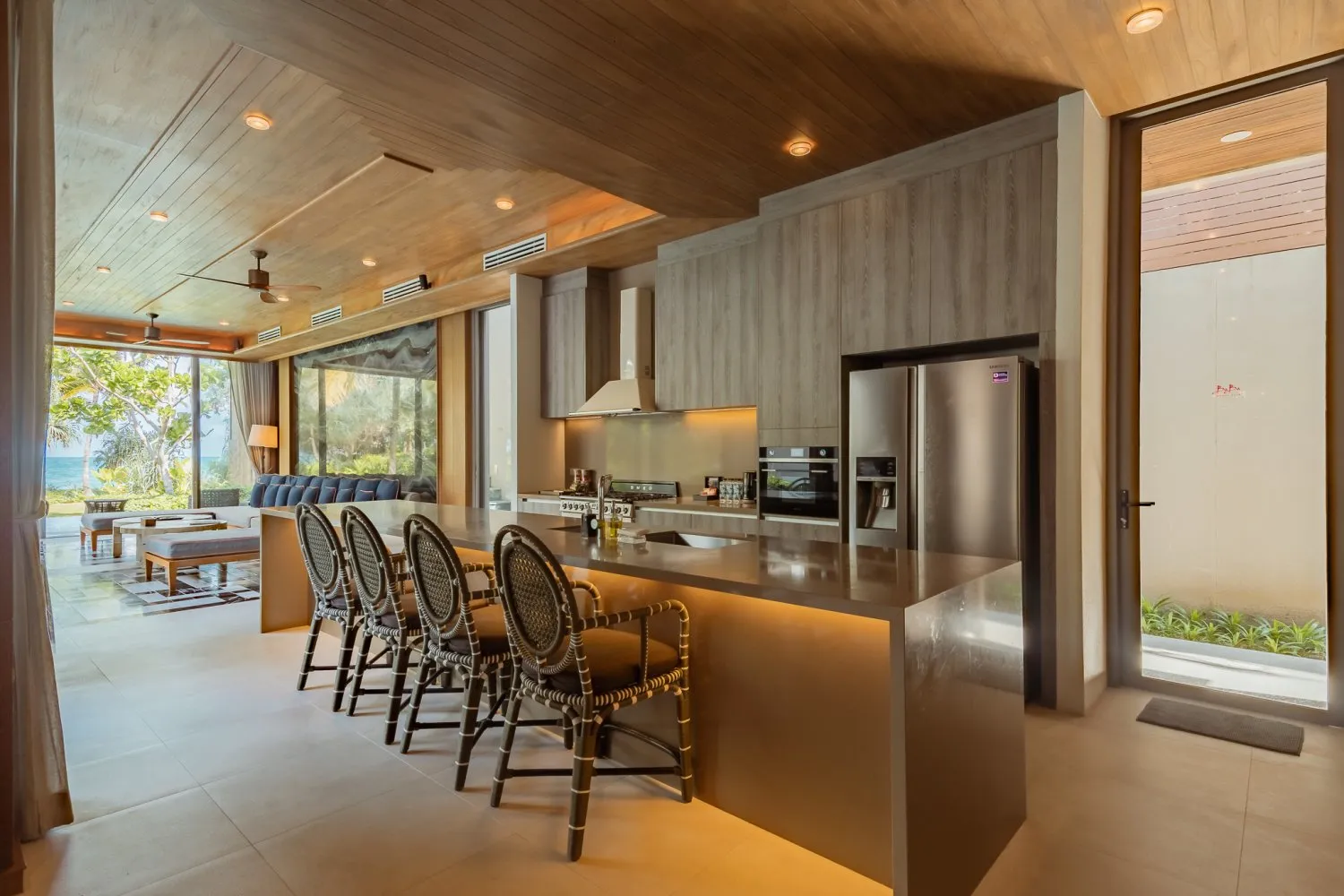 Property image - full photo 11