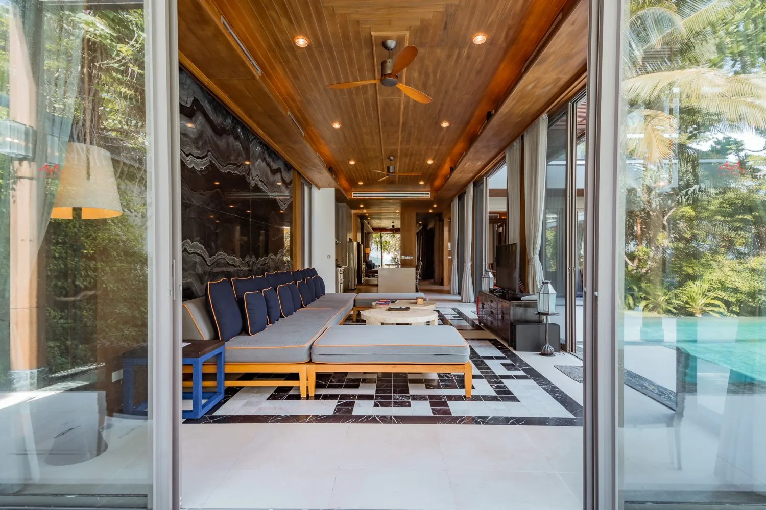 Property image - full photo 14