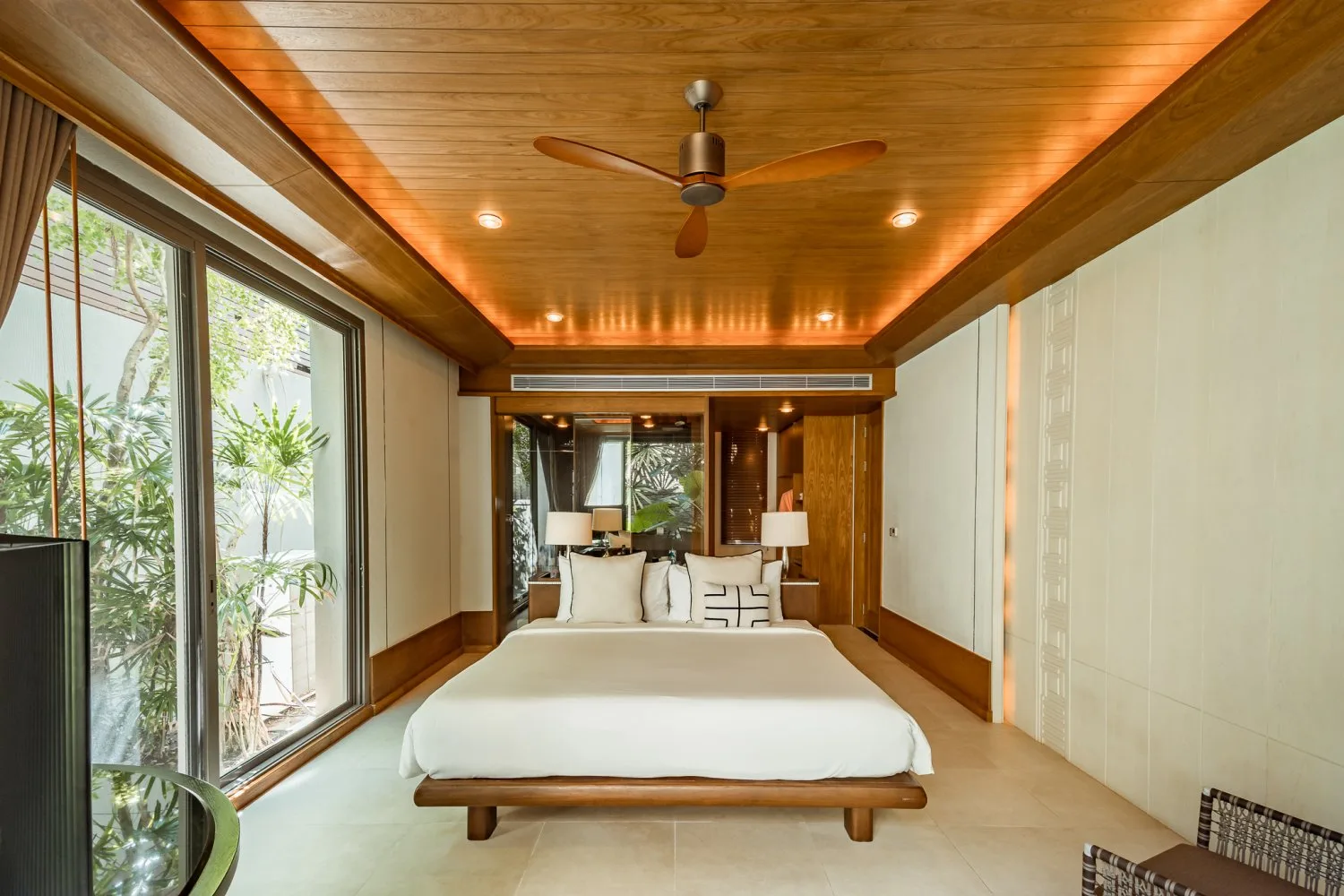 Property image - full photo 17