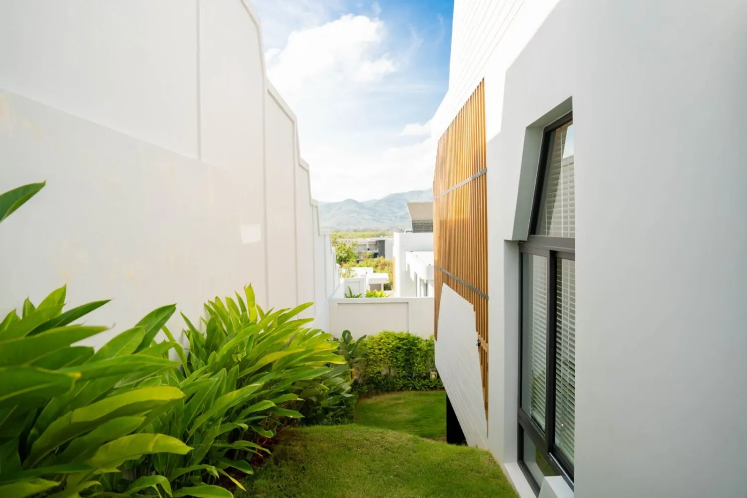 Property image - full photo 29