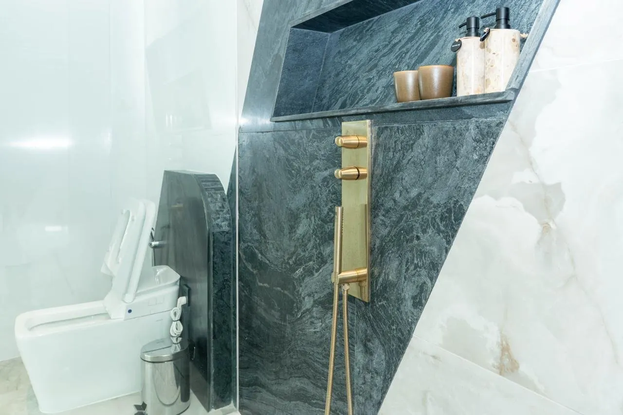 Property image - full photo 19