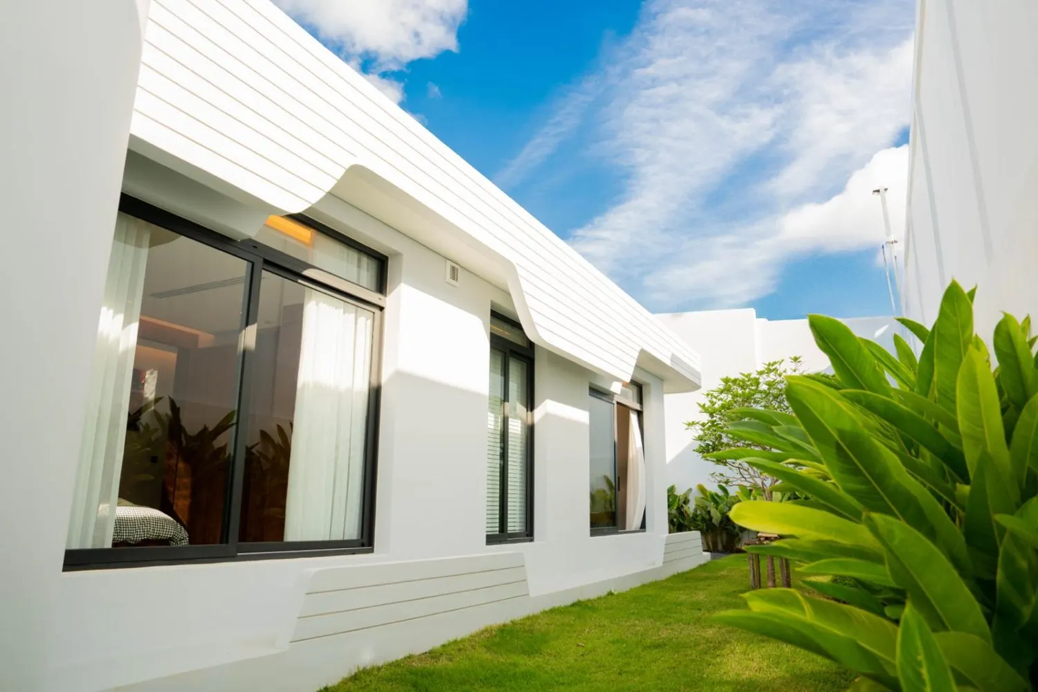 Property image - full photo 27