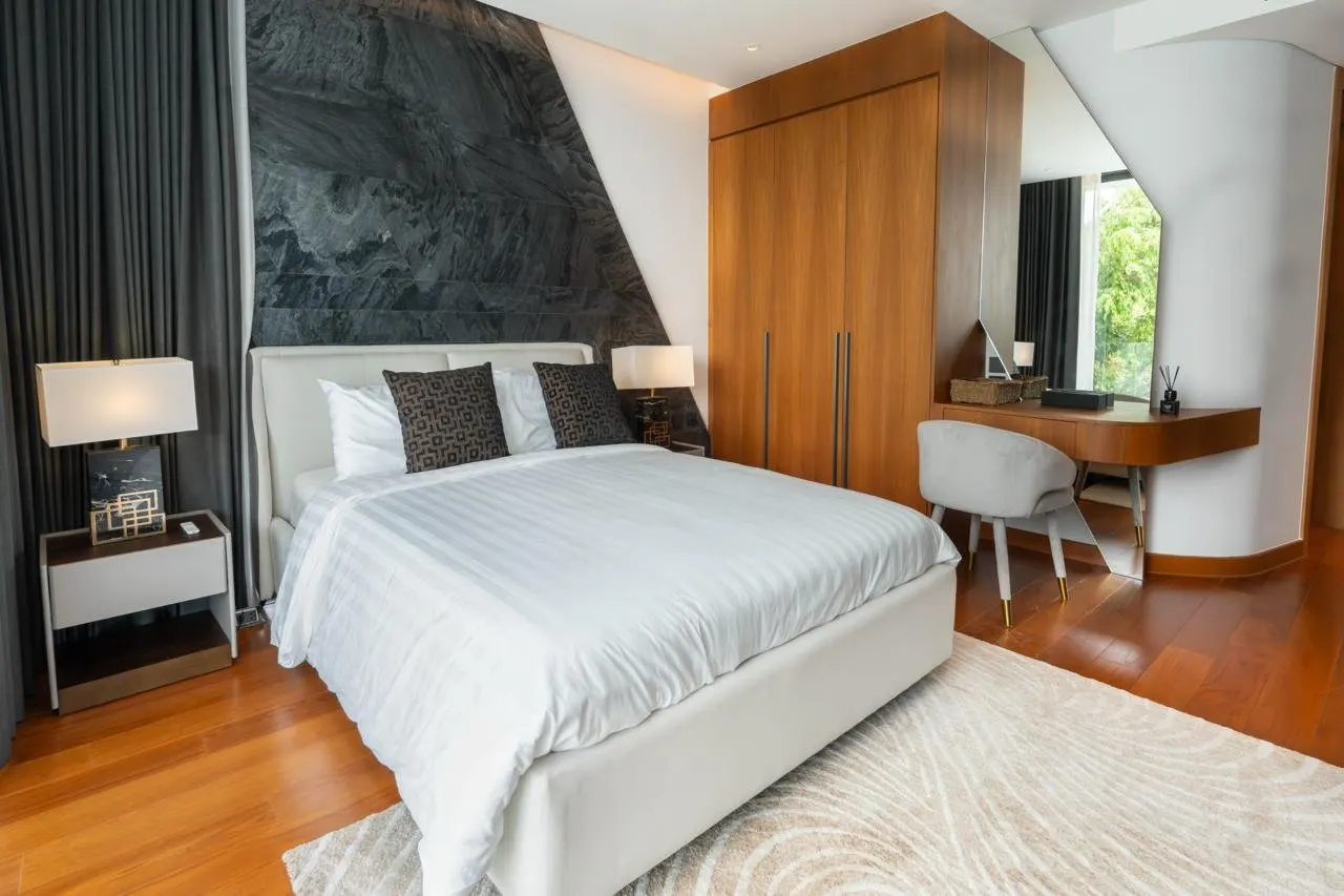 Property image - full photo 9