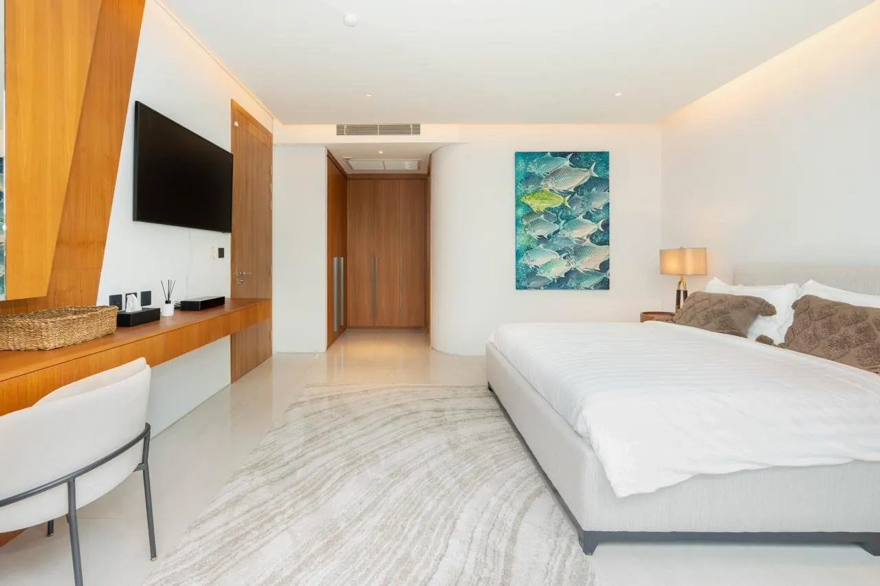 Property image - full photo 12