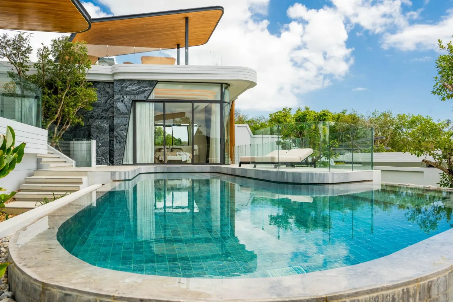 Property image - full photo 1