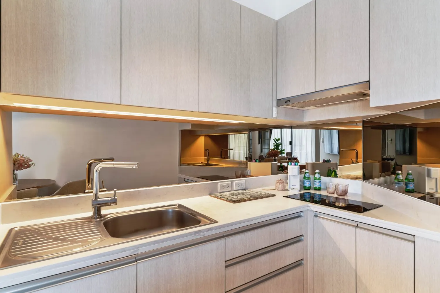 Property image - full photo 15
