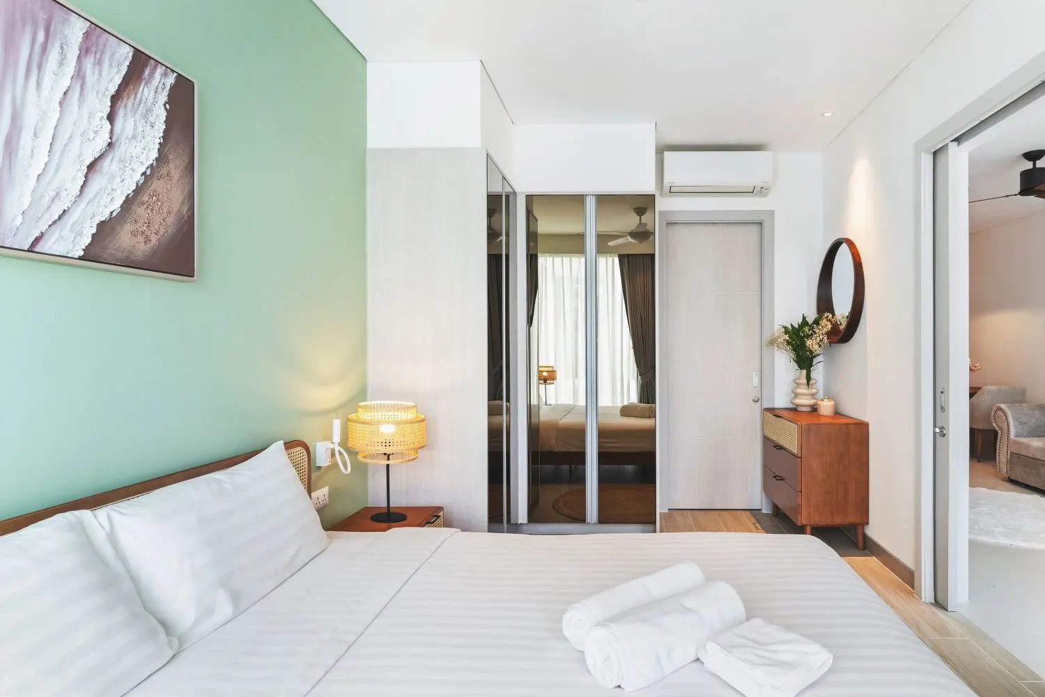 Property image - full photo 12