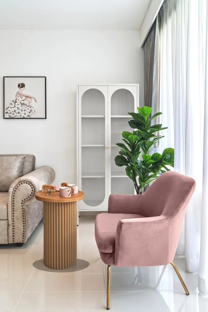 Property image - full photo 2