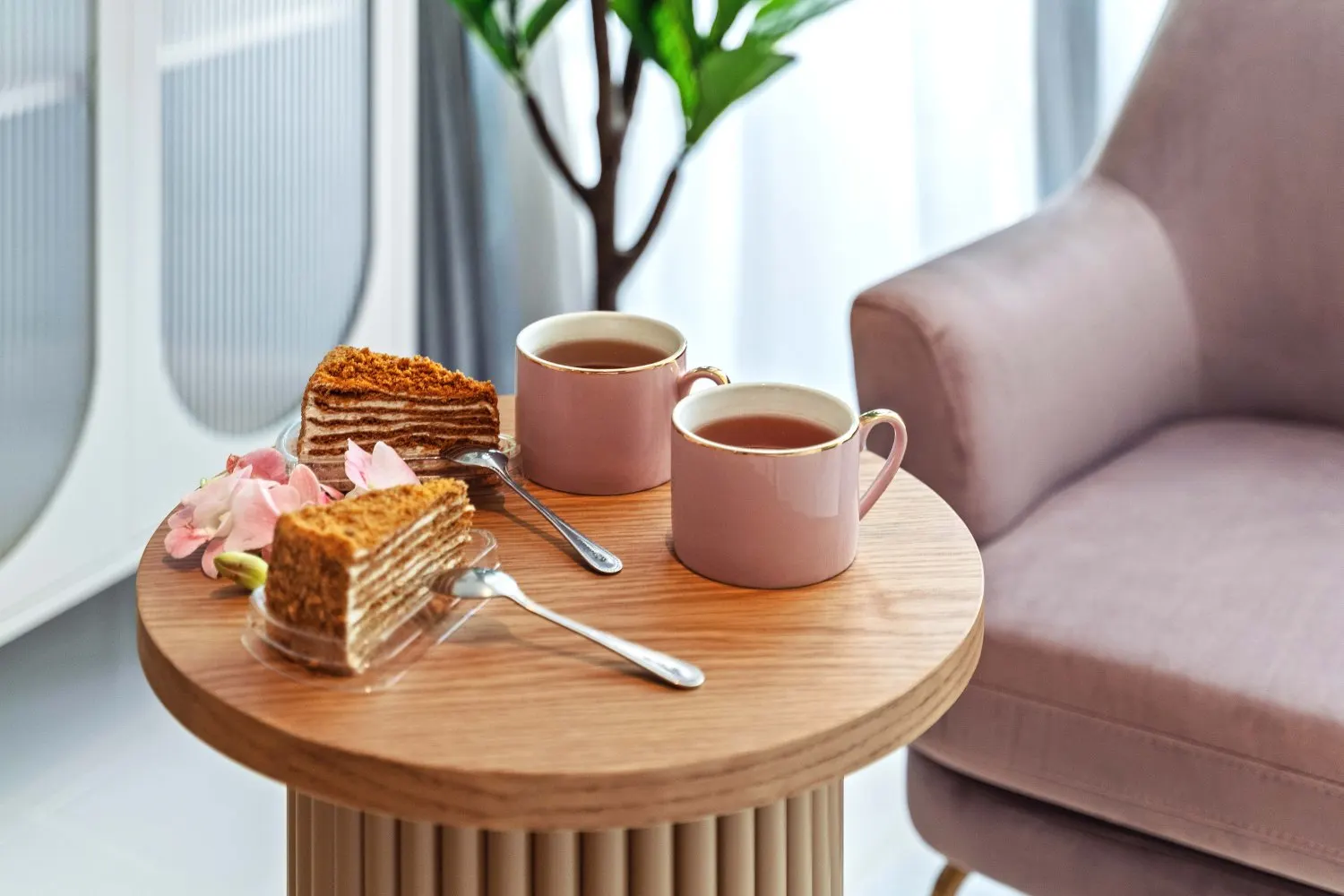 Property image - full photo 10