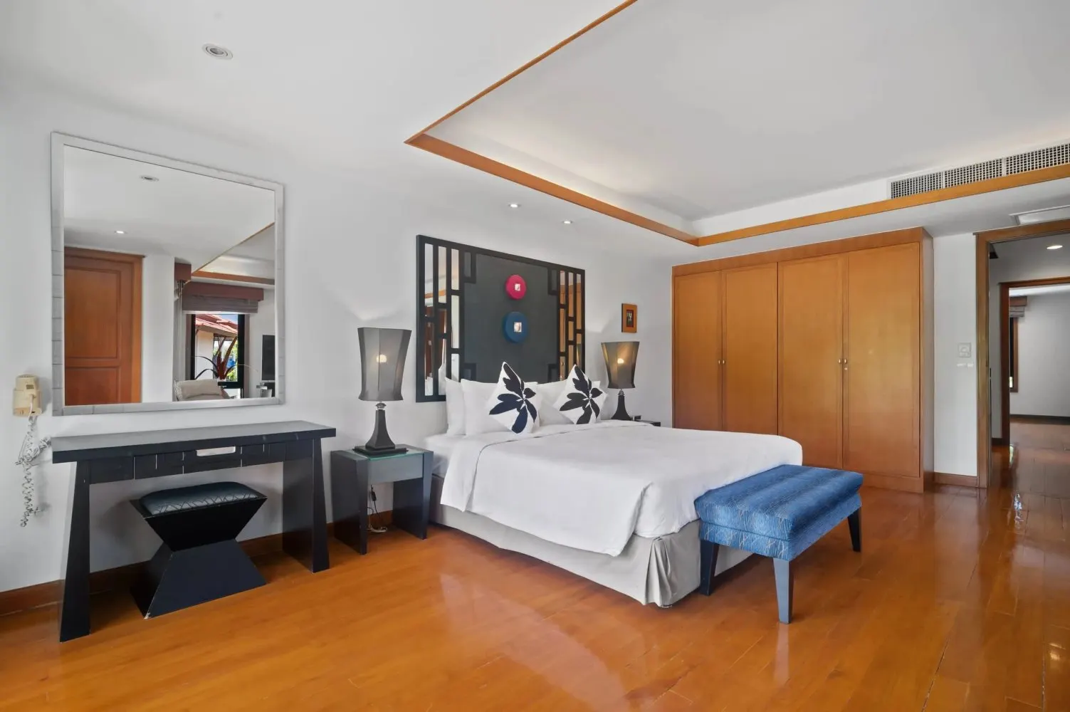 Property image - full photo 8