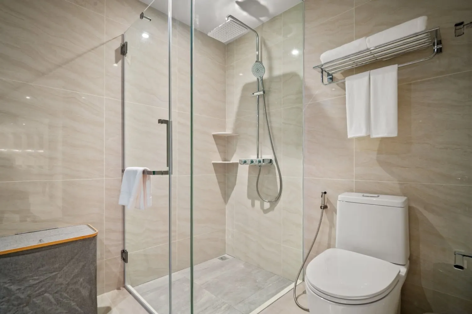 Property image - full photo 18