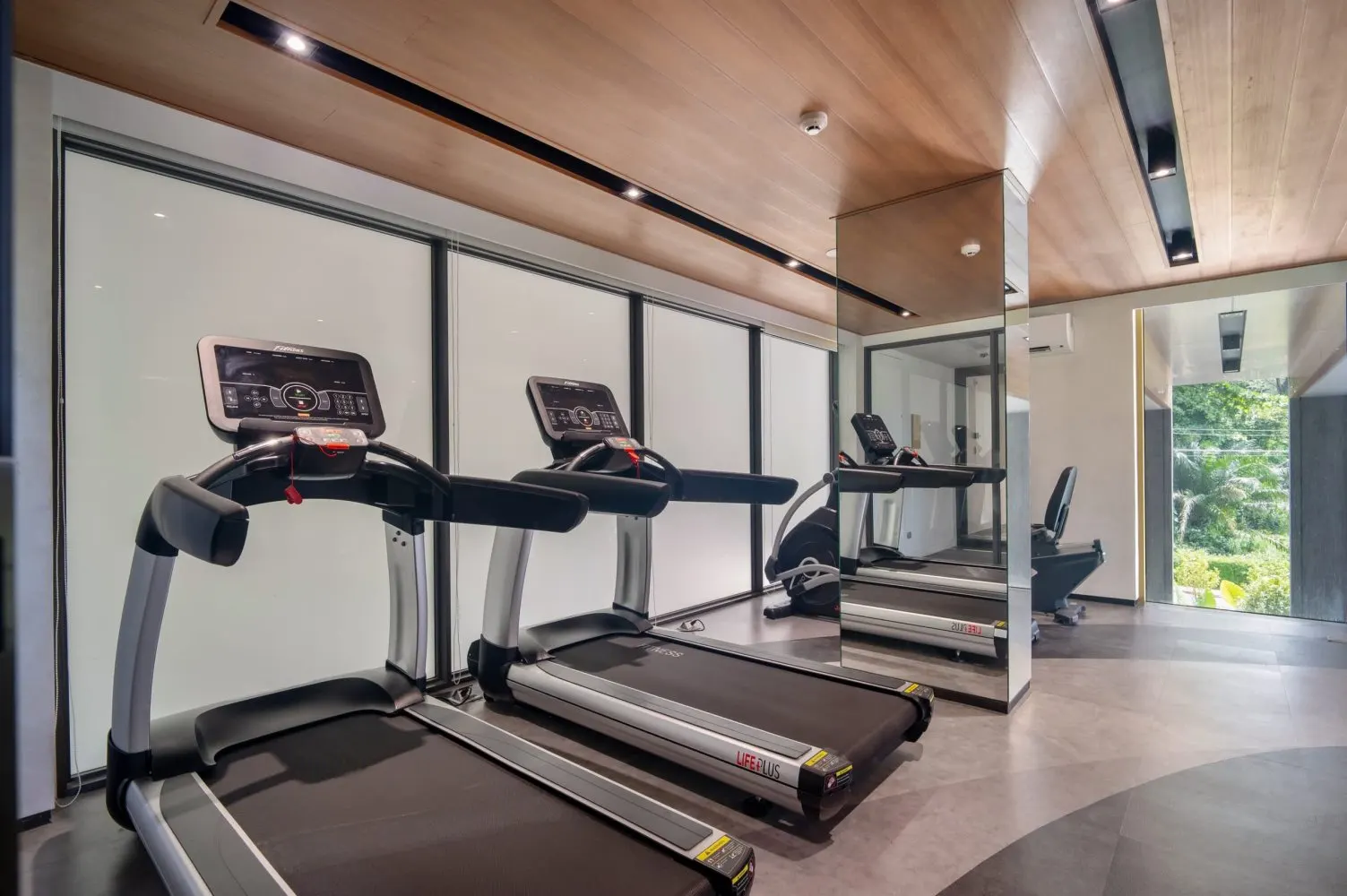 Property image - full photo 41