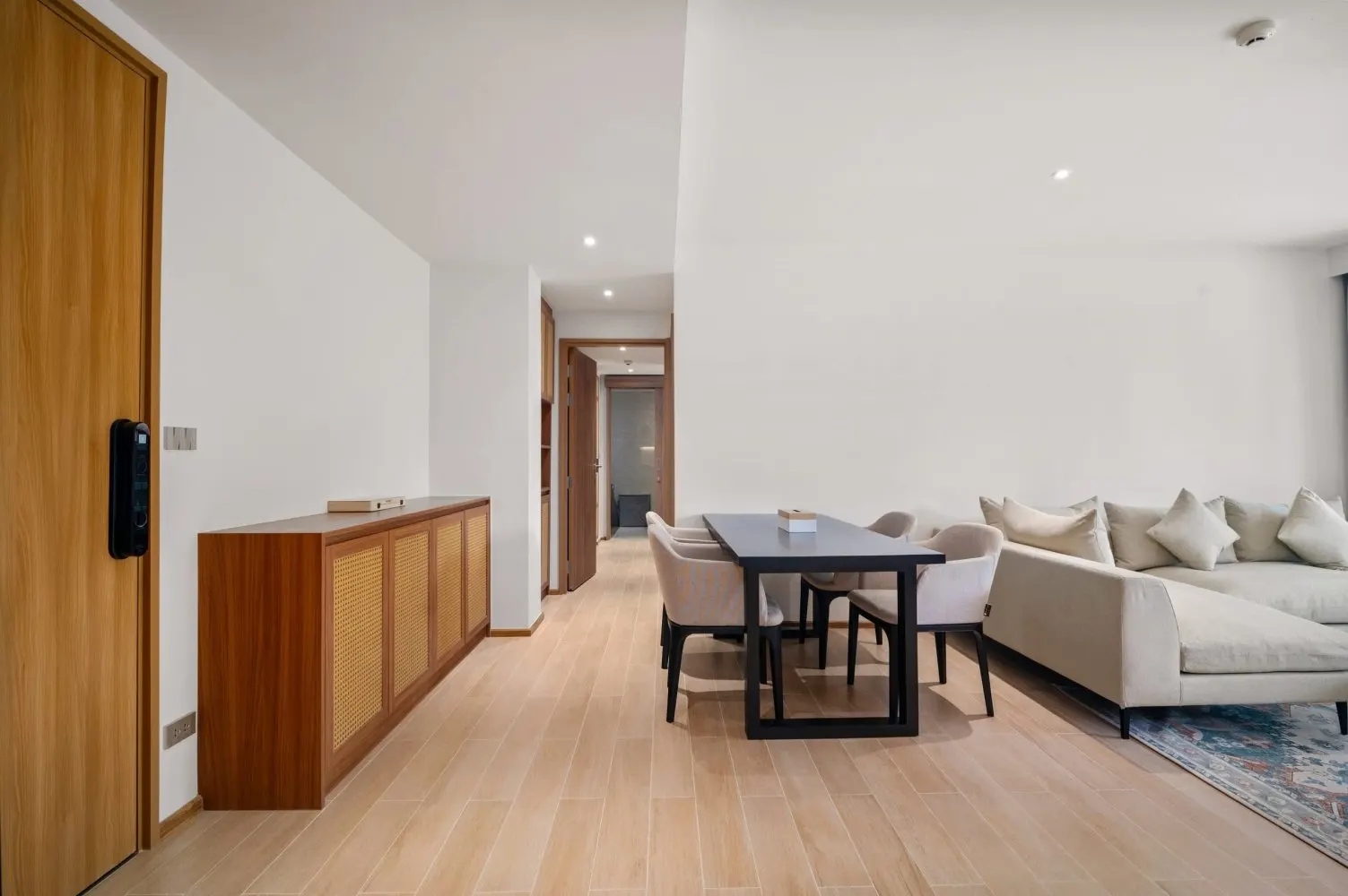 Property image - full photo 4