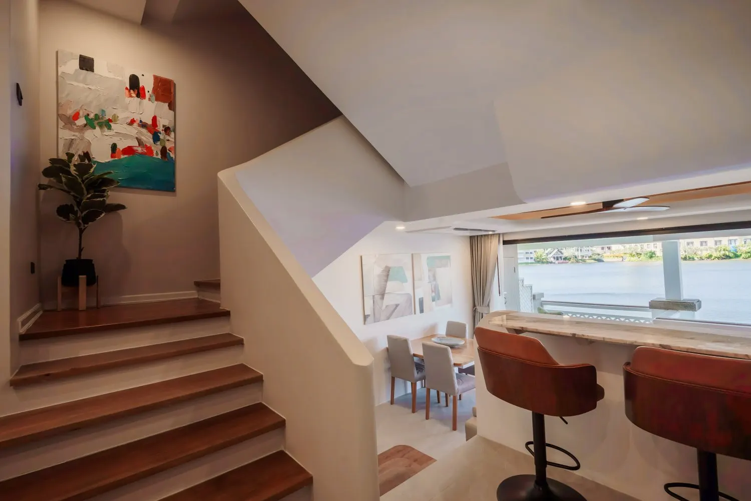 Property image - full photo 12