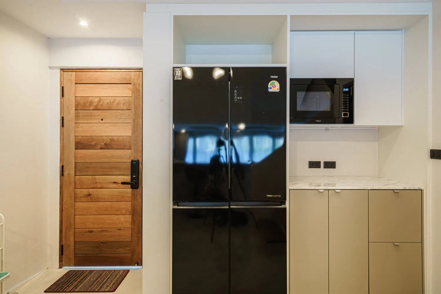 Property image - full photo 13