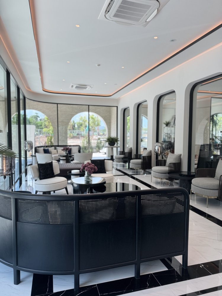 Property image - full photo 1
