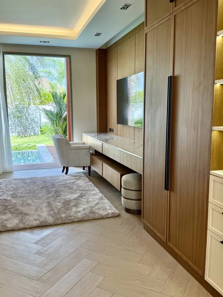 Property image - full photo 4
